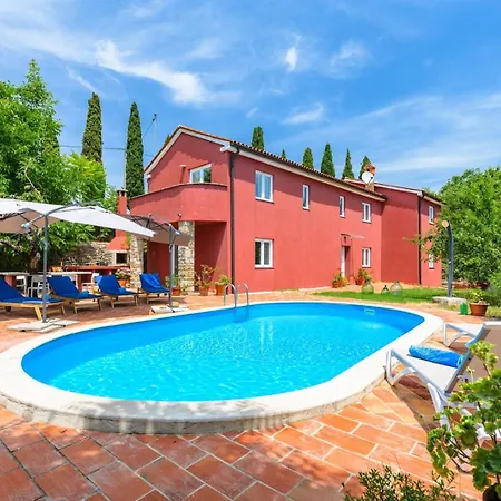 Mamma Mia Villa